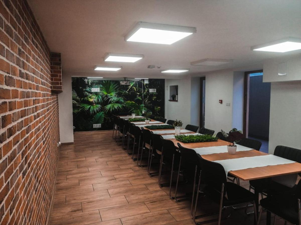 Hotel Dabrowski Oswiecim Ngoại thất bức ảnh