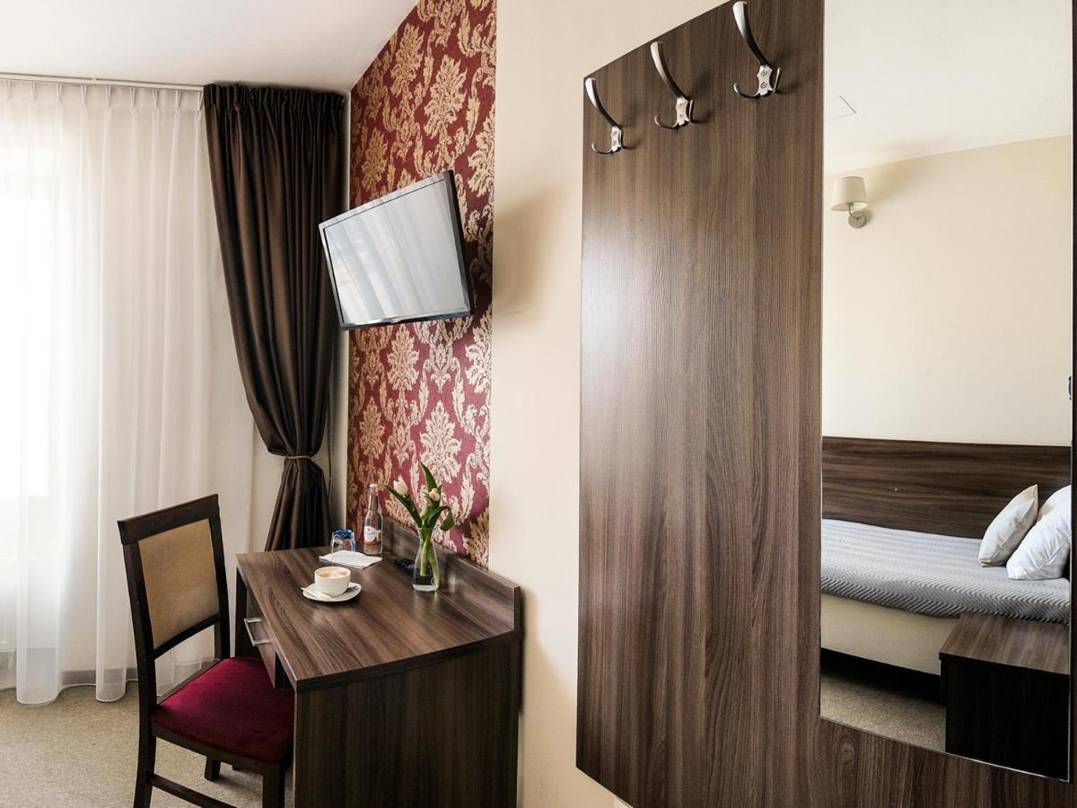 Hotel Dabrowski Oswiecim Ngoại thất bức ảnh