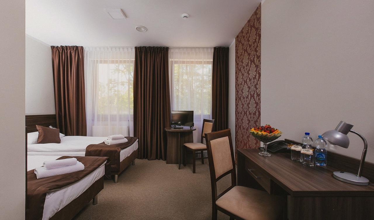 Hotel Dabrowski Oswiecim Ngoại thất bức ảnh